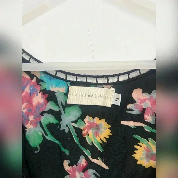 Johnny Was 4LoveandLiberty Velvet Silk Floral Boho Sleeveless Tank Size M - Picture 2 of 4